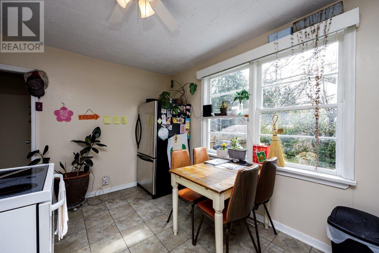 119 E Kings Road, North Vancouver, British Columbia  V7N 1H4 - Photo 14 - R2863254