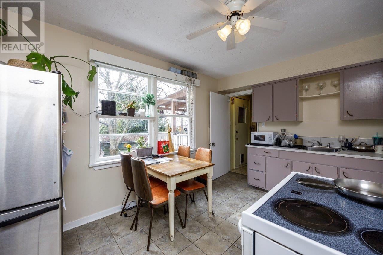 119 E Kings Road, North Vancouver, British Columbia  V7N 1H4 - Photo 17 - R2863254