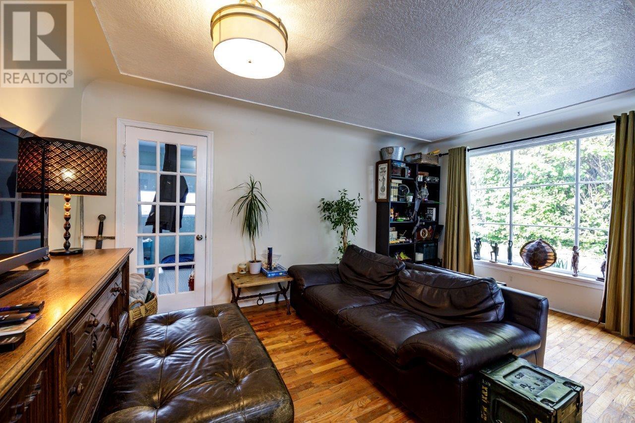 119 E Kings Road, North Vancouver, British Columbia  V7N 1H4 - Photo 4 - R2863254