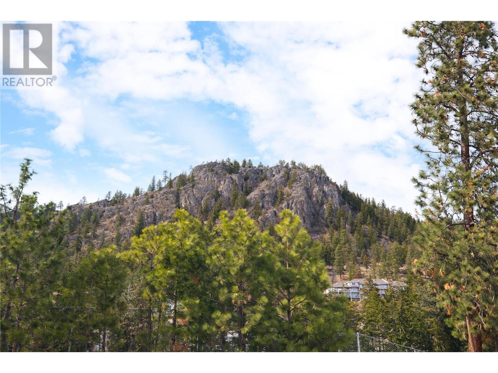 4460 Ponderosa Drive Unit# 204 Peachland