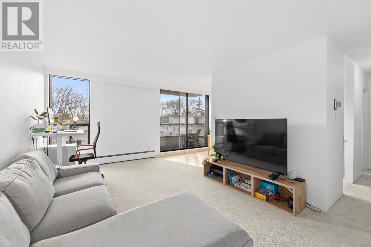 503 2370 W 2nd Avenue, Vancouver, British Columbia  V6K 1J2 - Photo 2 - R2863346
