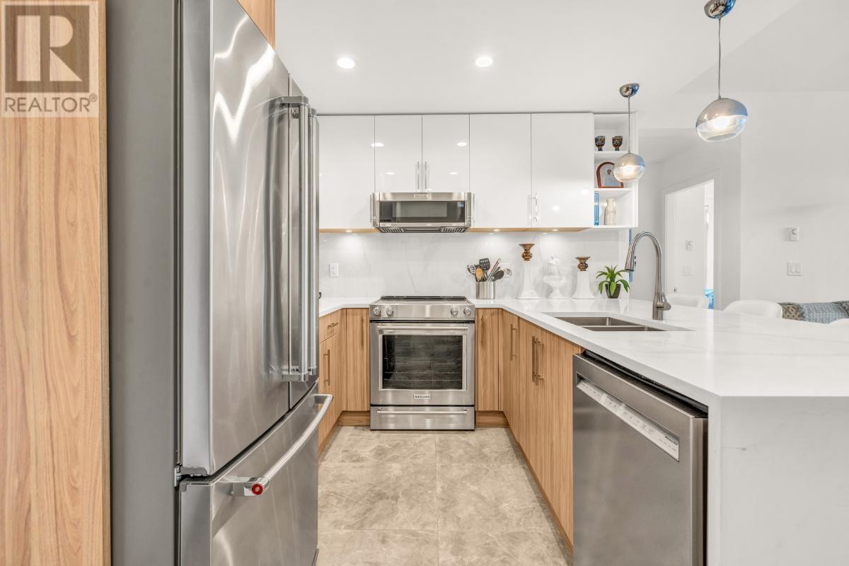 505 11703 Fraser Street, Maple Ridge, British Columbia  V2X 9A7 - Photo 3 - R2863352
