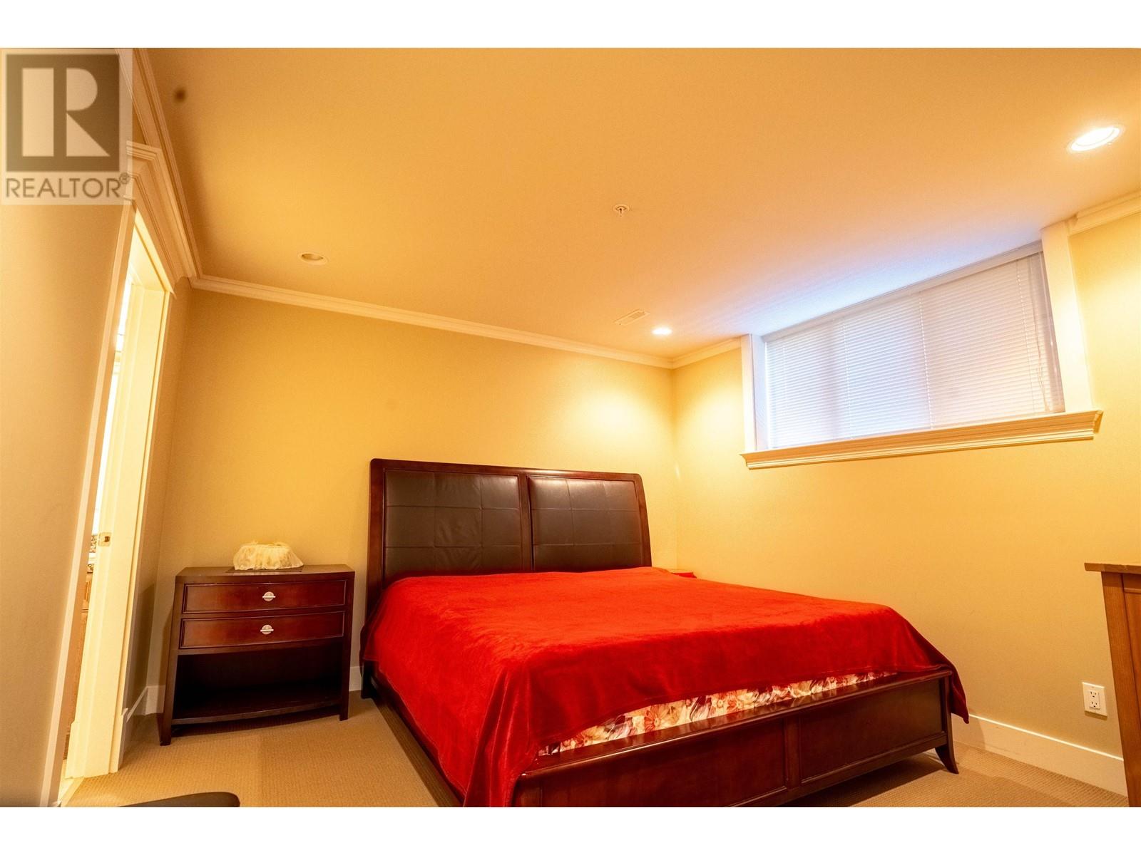 Listing Picture 21 of 24 : 1662 W 61ST AVENUE, Vancouver / 溫哥華 - 魯藝地產 Yvonne Lu Group - MLS Medallion Club Member