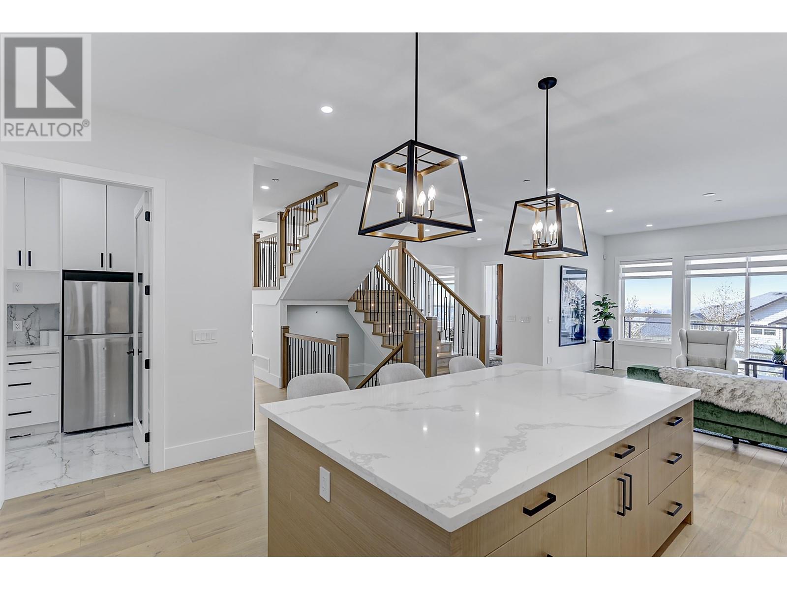 13762 Silver Valley Road, Maple Ridge, British Columbia  V4R 2G5 - Photo 7 - R2863309