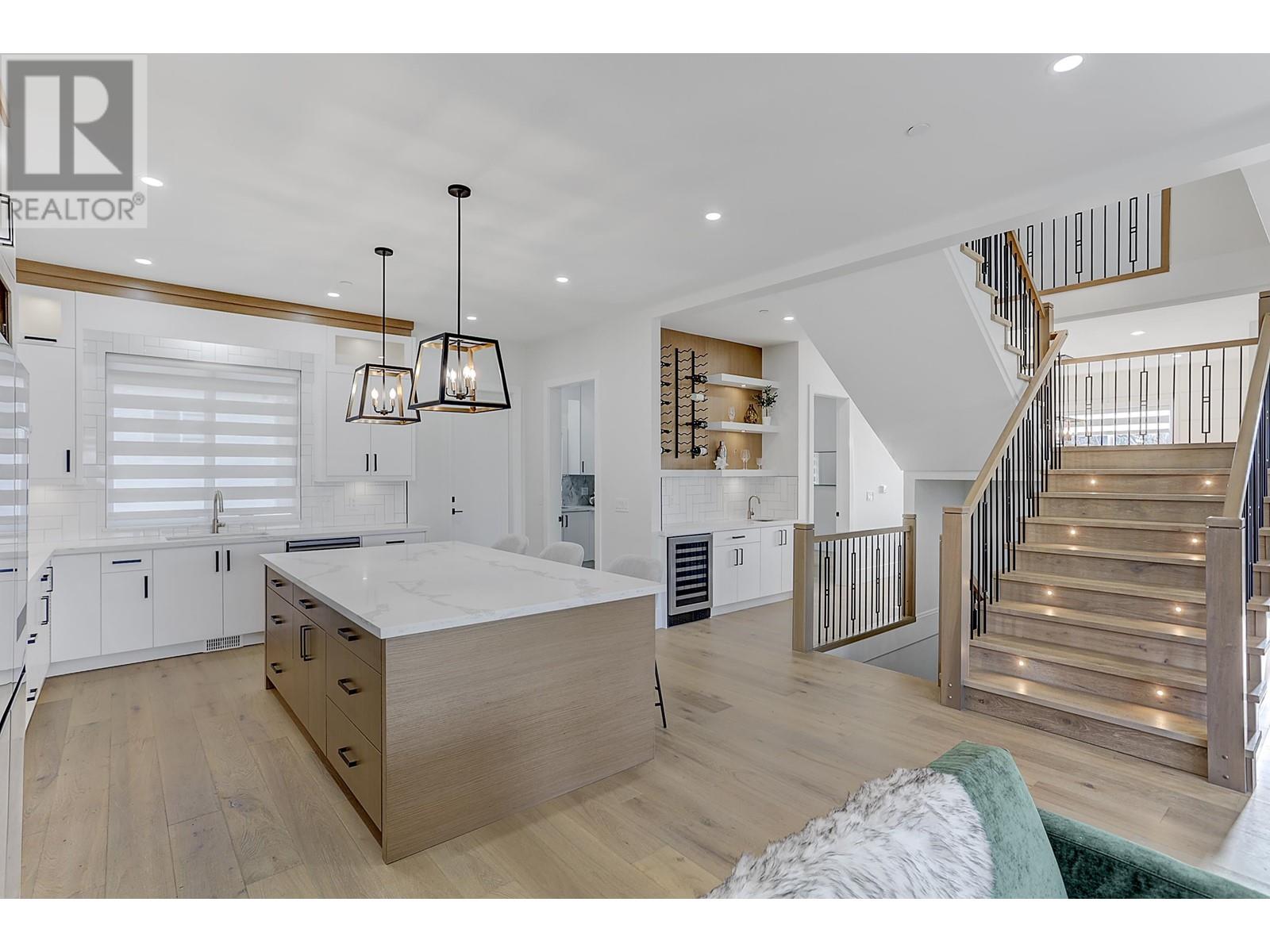 13762 Silver Valley Road, Maple Ridge, British Columbia  V4R 2G5 - Photo 9 - R2863309