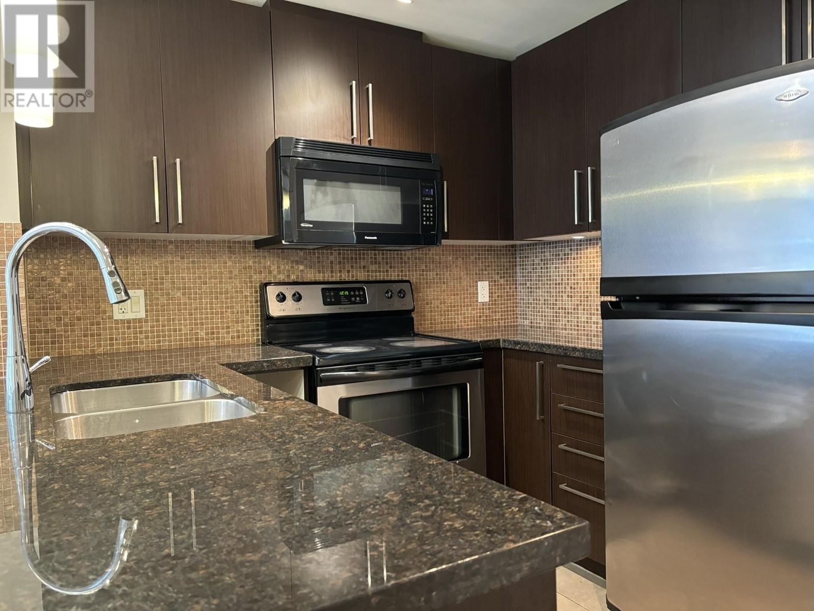 1110 888 Carnarvon Street, New Westminster, British Columbia  V3M 0C6 - Photo 12 - R2863345