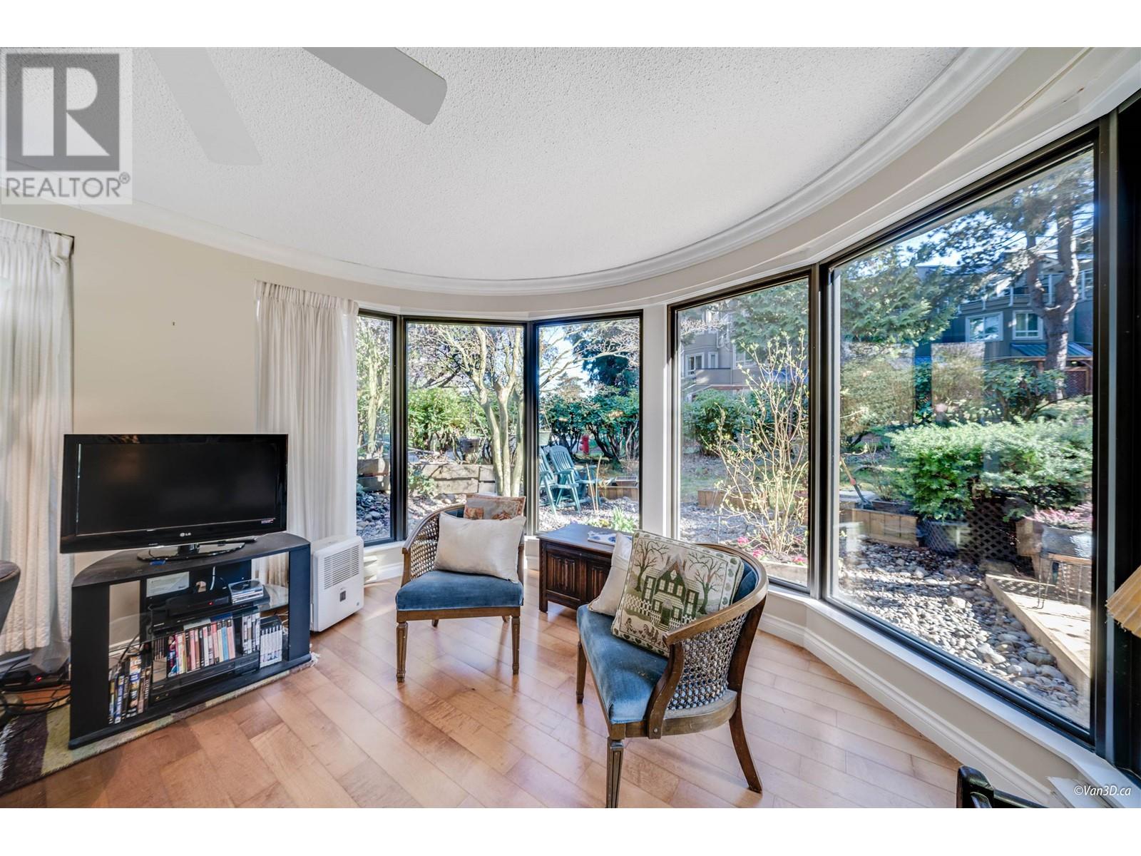 16 1425 Lamey's Mill Road, Vancouver, British Columbia  V6H 3W2 - Photo 4 - R2863363