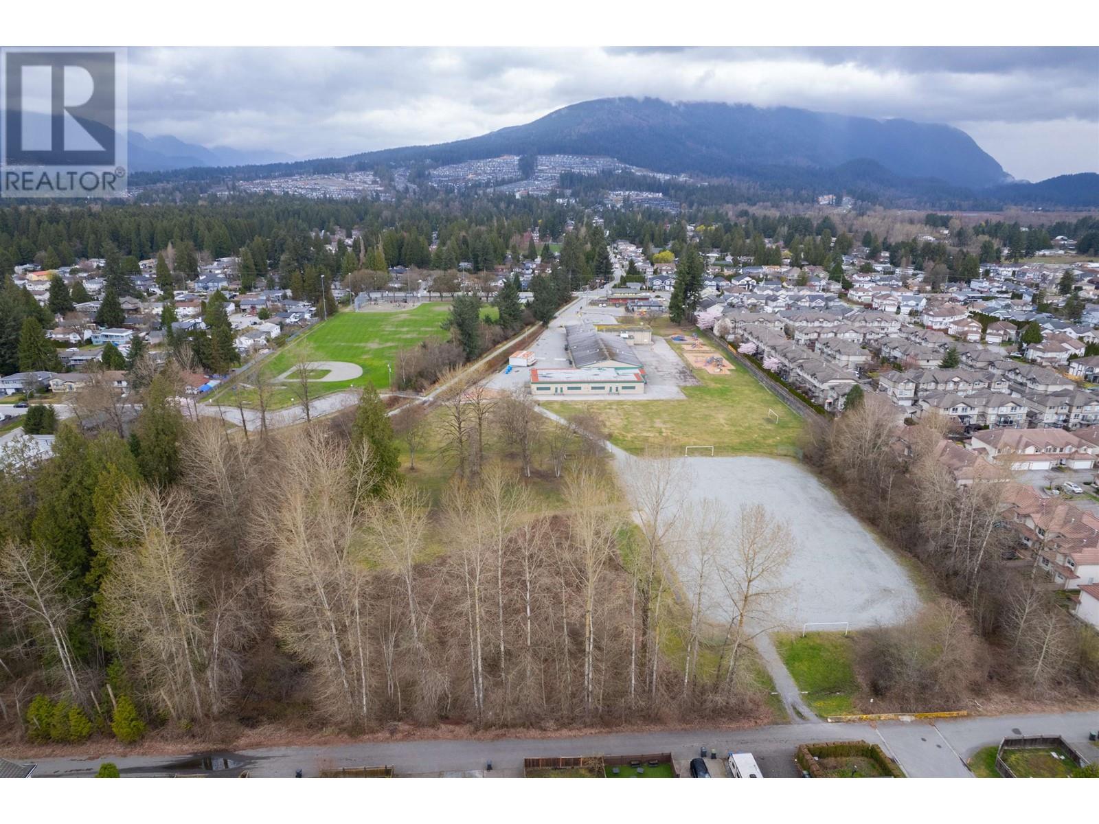 1132 Amazon Drive, Port Coquitlam, British Columbia  V3B 8G6 - Photo 3 - R2863398
