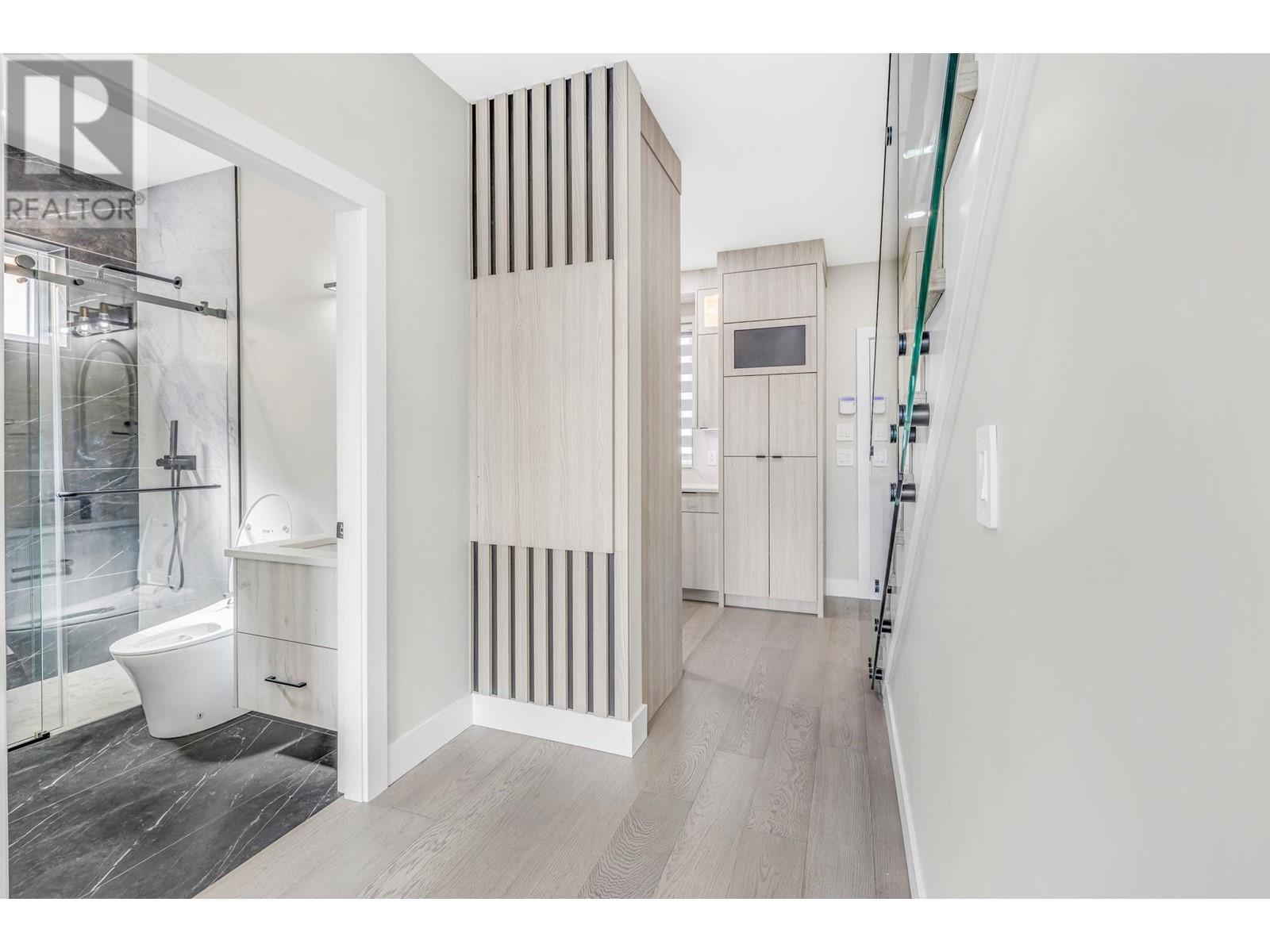 5061 Clarendon Street, Vancouver, British Columbia  V5R 3J6 - Photo 12 - R2857091