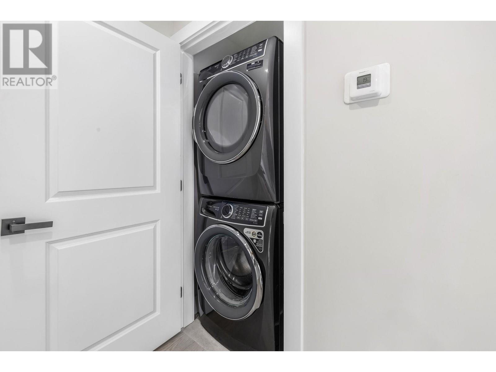 5061 Clarendon Street, Vancouver, British Columbia  V5R 3J6 - Photo 17 - R2857091
