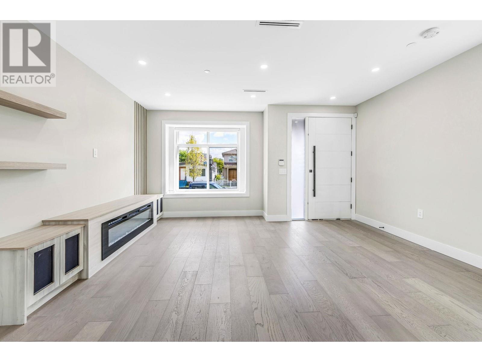 5061 Clarendon Street, Vancouver, British Columbia  V5R 3J6 - Photo 10 - R2857091