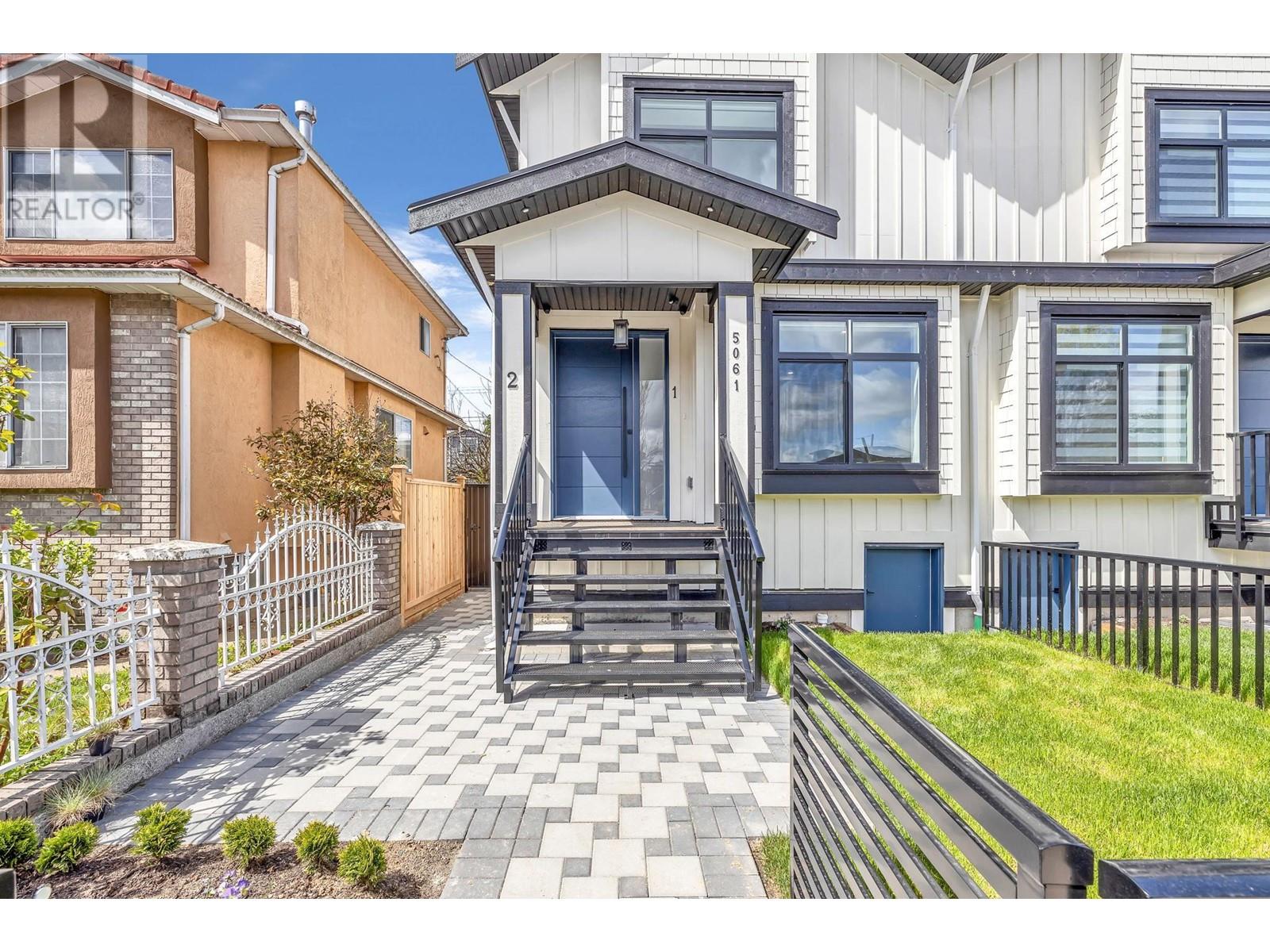 5061 Clarendon Street, Vancouver, British Columbia  V5R 3J6 - Photo 2 - R2857091