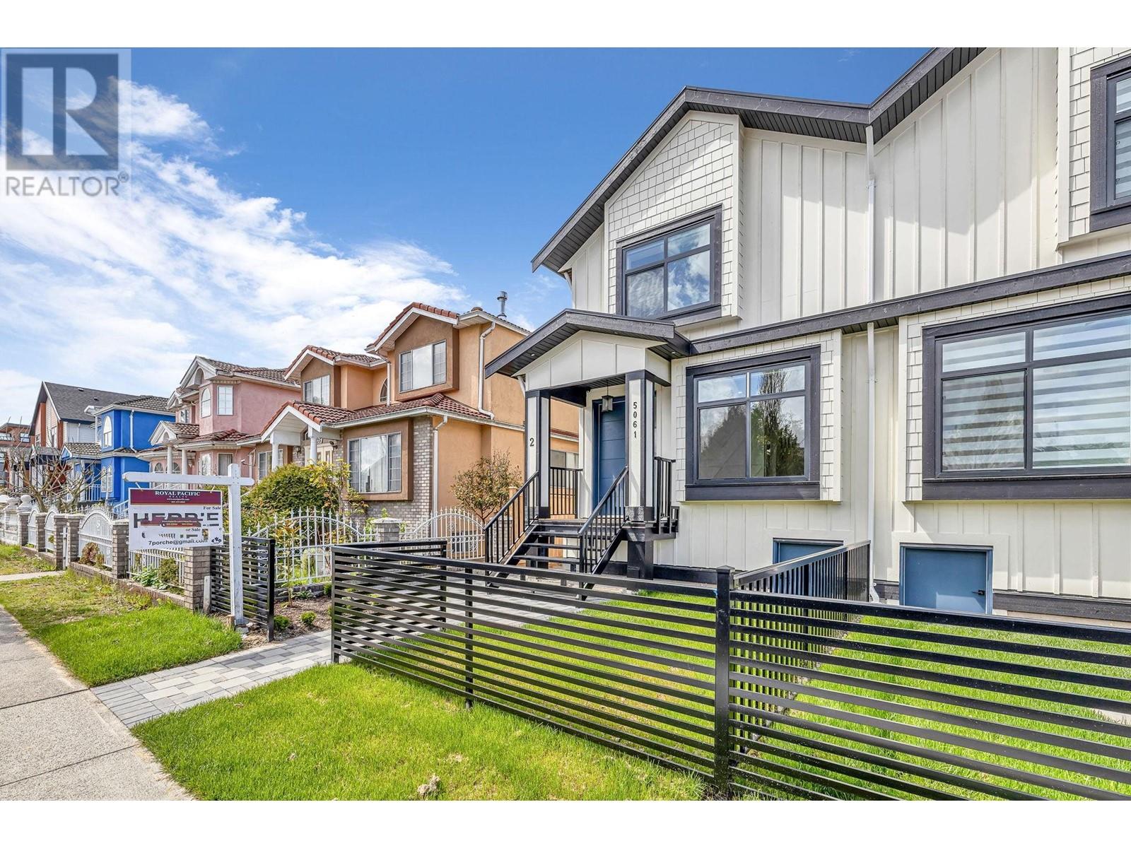5061 Clarendon Street, Vancouver, British Columbia  V5R 3J6 - Photo 4 - R2857091