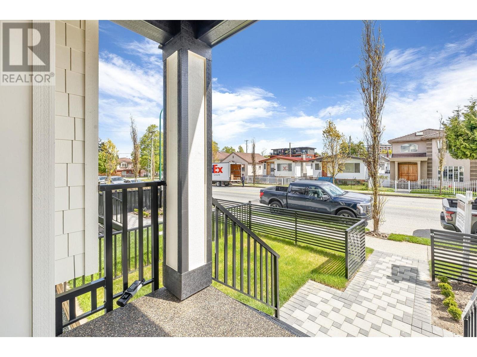 5061 Clarendon Street, Vancouver, British Columbia  V5R 3J6 - Photo 6 - R2857091