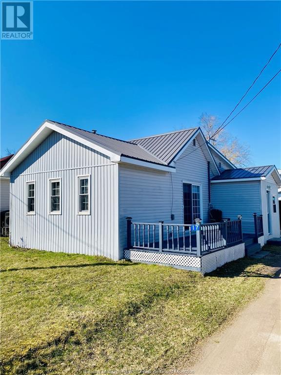 17 Glebe Ave, Pointe Du Chene, New Brunswick  E4P 4J5 - Photo 2 - M158202