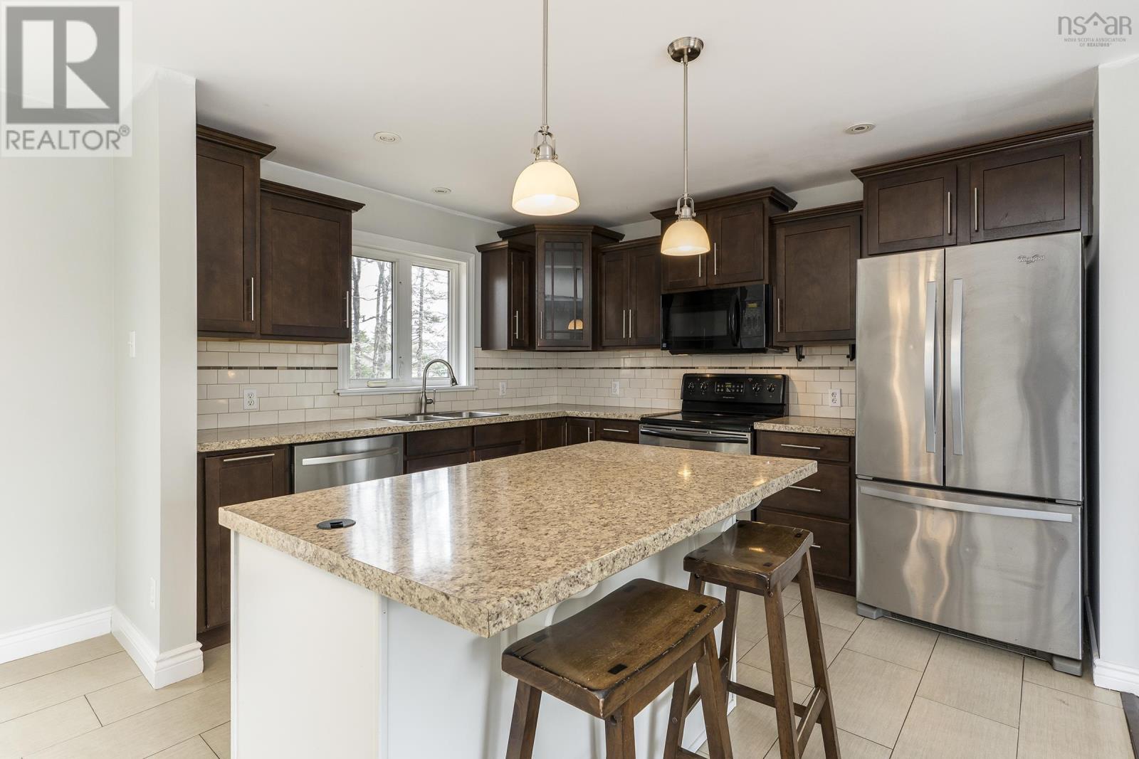 102 Charles Road, Timberlea, Nova Scotia  B3T 1J6 - Photo 7 - 202405507
