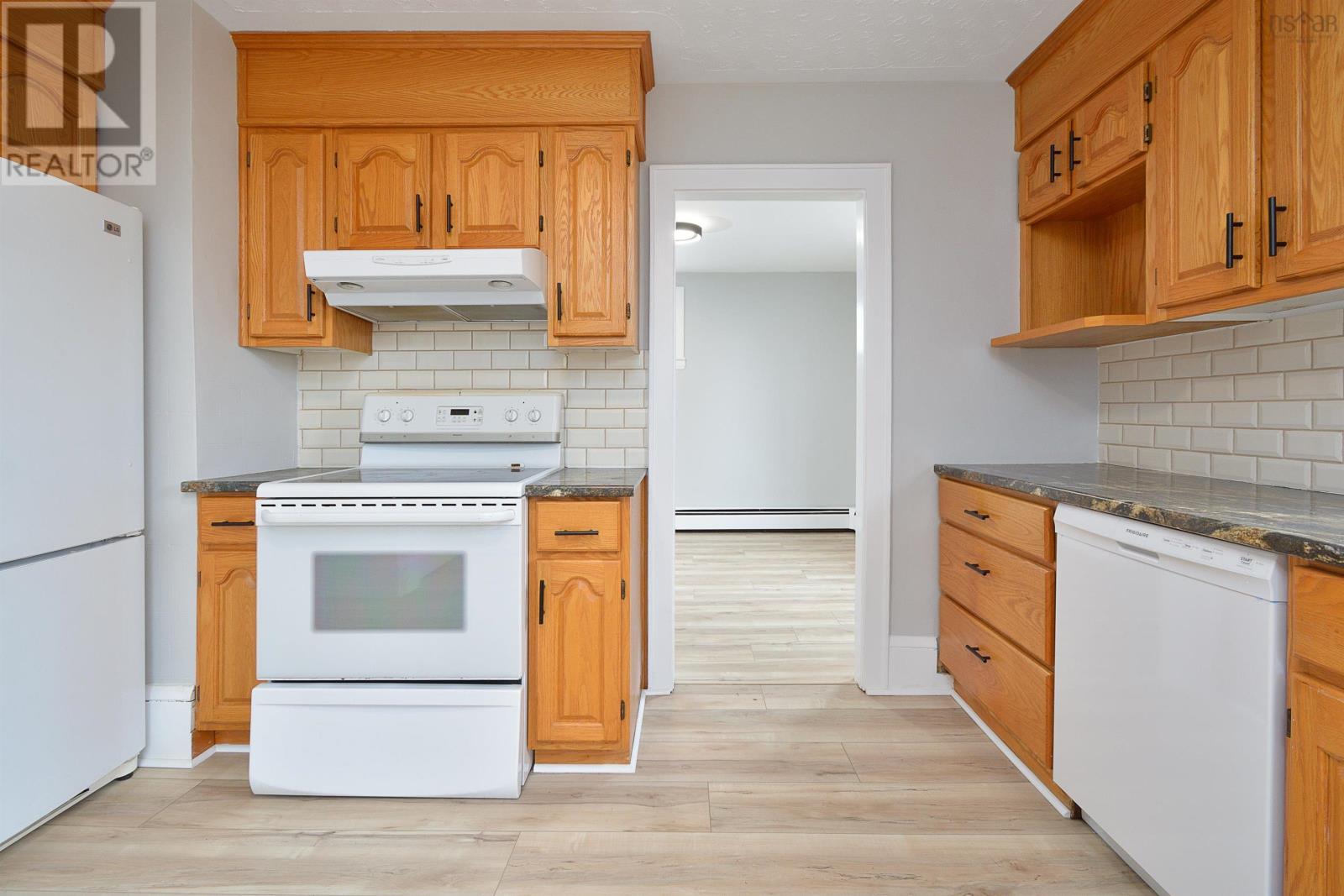 13 Havelock Street, Sydney, Nova Scotia  B1P 1R6 - Photo 9 - 202405514