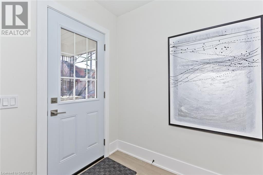 137 Lottridge Street, Hamilton, Ontario  L8L 6V3 - Photo 3 - 40562385