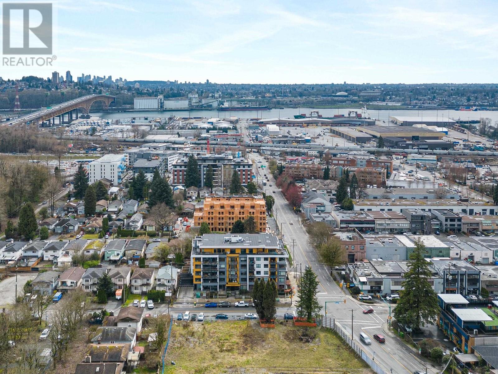 206 1519 Crown Street, North Vancouver, British Columbia  V7J 1G6 - Photo 34 - R2863414