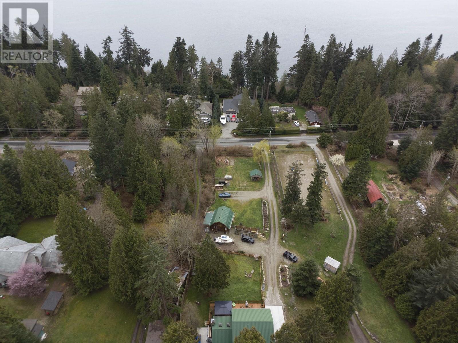 8034 Redrooffs Road, Halfmoon Bay, British Columbia  V0N 1Y1 - Photo 22 - R2863415