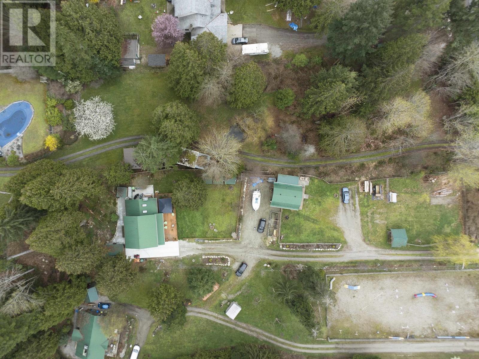 8034 Redrooffs Road, Halfmoon Bay, British Columbia  V0N 1Y1 - Photo 29 - R2863415