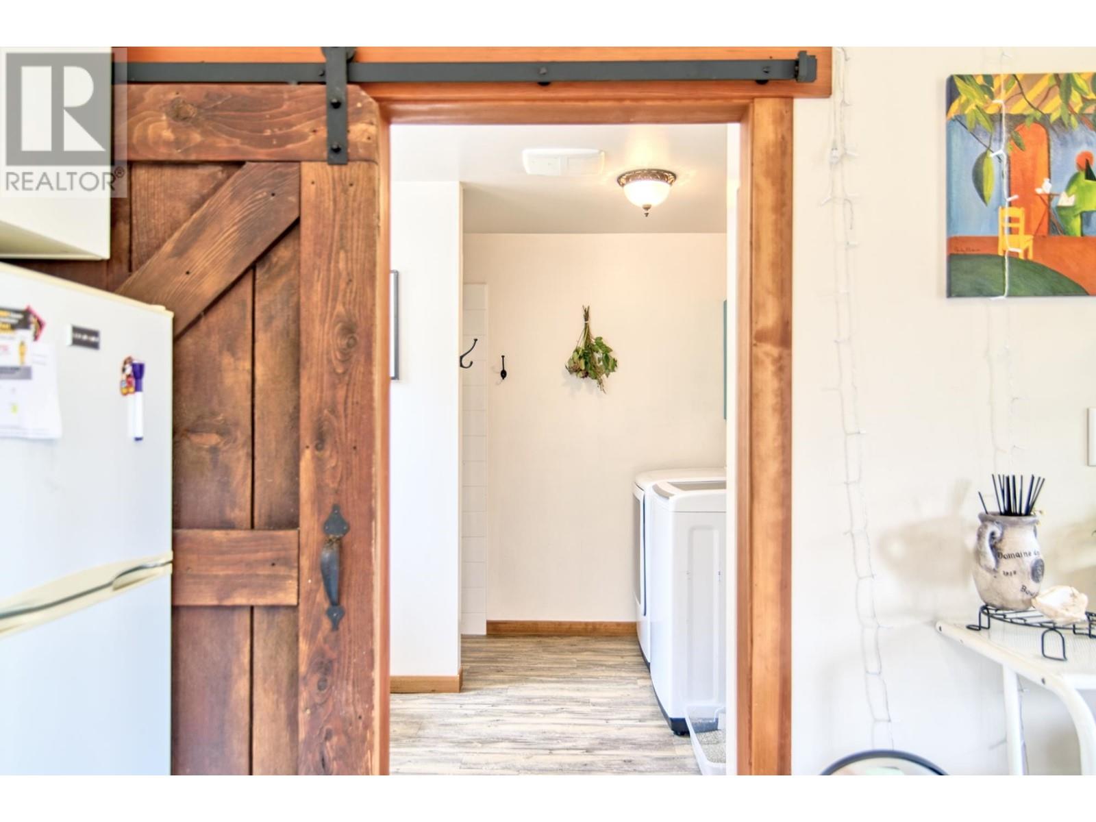 8034 Redrooffs Road, Halfmoon Bay, British Columbia  V0N 1Y1 - Photo 34 - R2863415