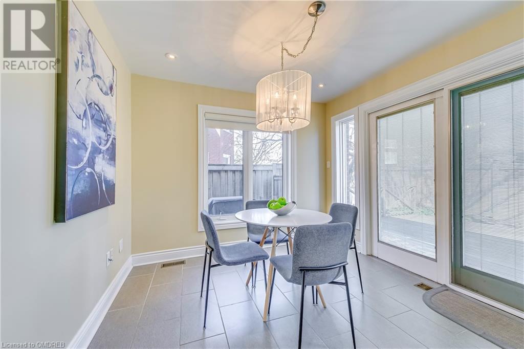 2155 Pineview Drive, Oakville, Ontario  L6H 5M3 - Photo 10 - 40554740