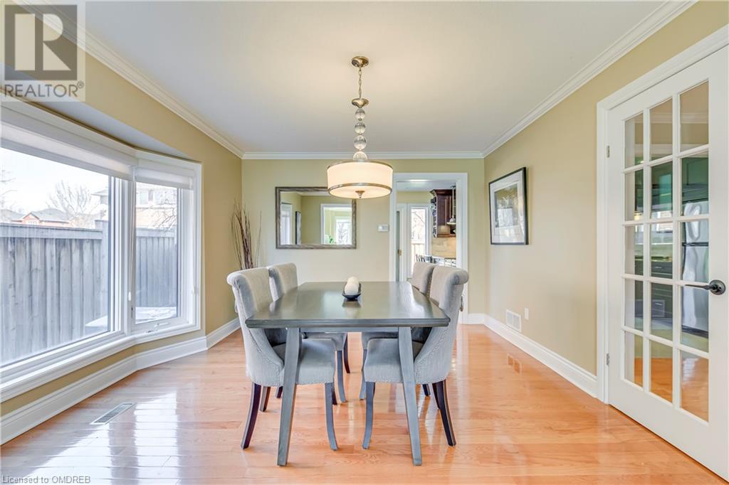2155 Pineview Drive, Oakville, Ontario  L6H 5M3 - Photo 12 - 40554740
