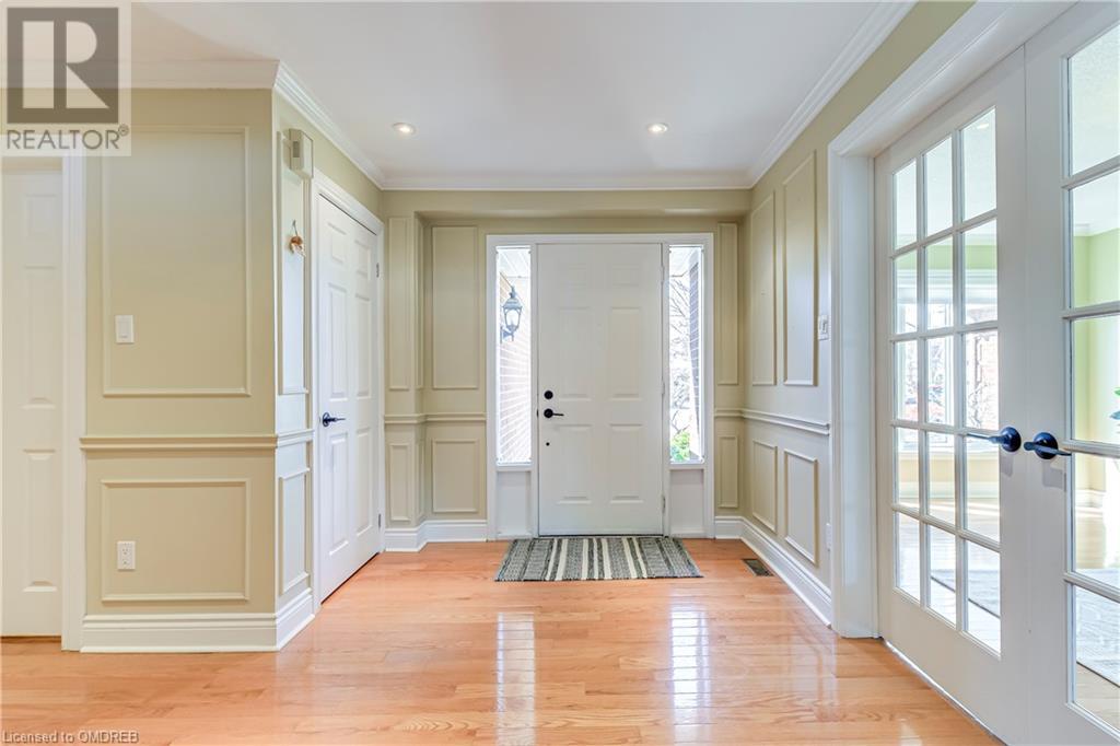 2155 Pineview Drive, Oakville, Ontario  L6H 5M3 - Photo 3 - 40554740