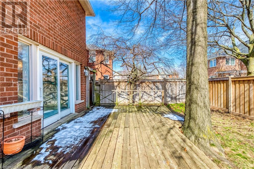 2155 Pineview Drive, Oakville, Ontario  L6H 5M3 - Photo 44 - 40554740