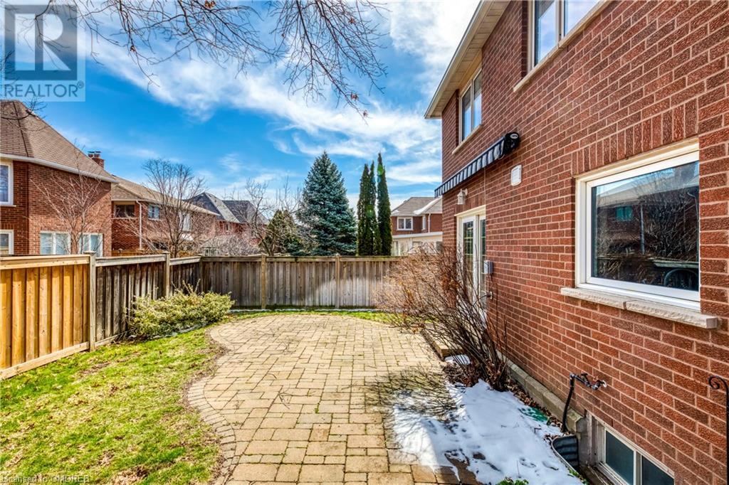 2155 Pineview Drive, Oakville, Ontario  L6H 5M3 - Photo 45 - 40554740