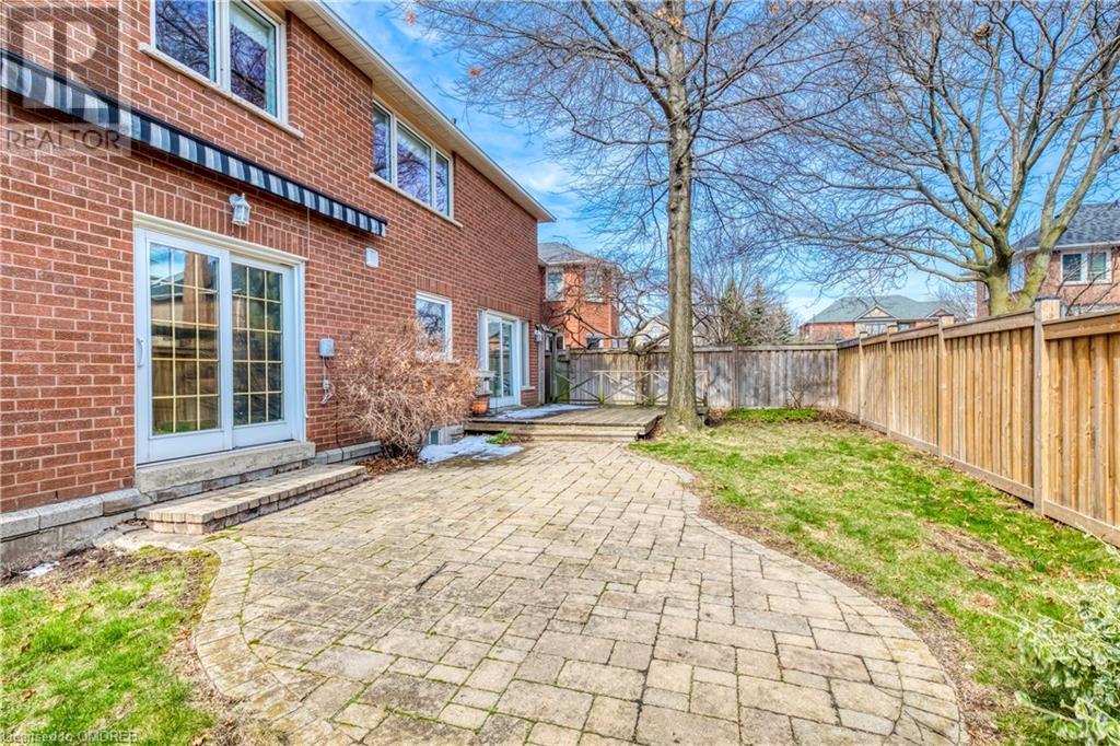 2155 Pineview Drive, Oakville, Ontario  L6H 5M3 - Photo 46 - 40554740