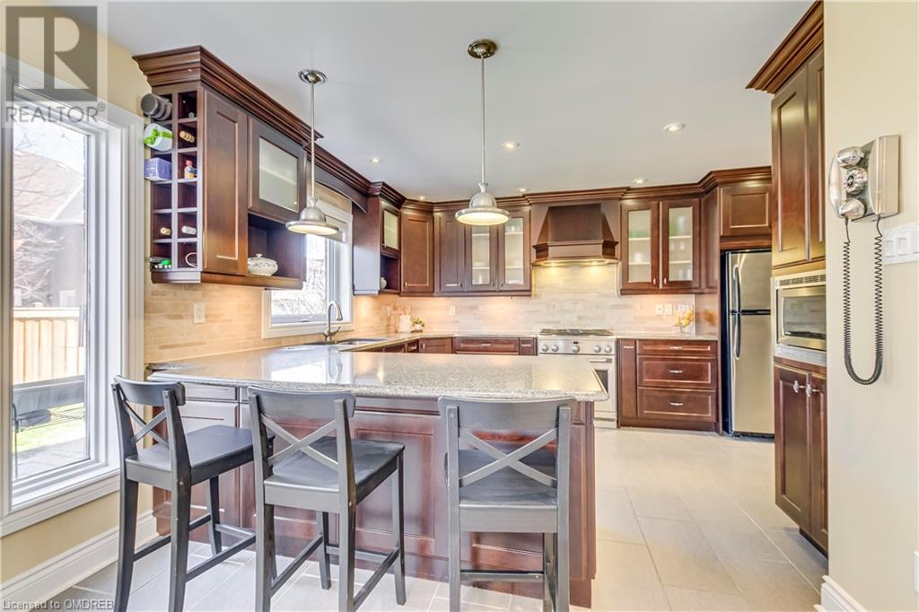 2155 Pineview Drive, Oakville, Ontario  L6H 5M3 - Photo 5 - 40554740