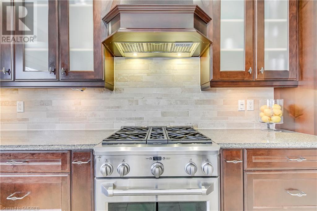 2155 Pineview Drive, Oakville, Ontario  L6H 5M3 - Photo 6 - 40554740