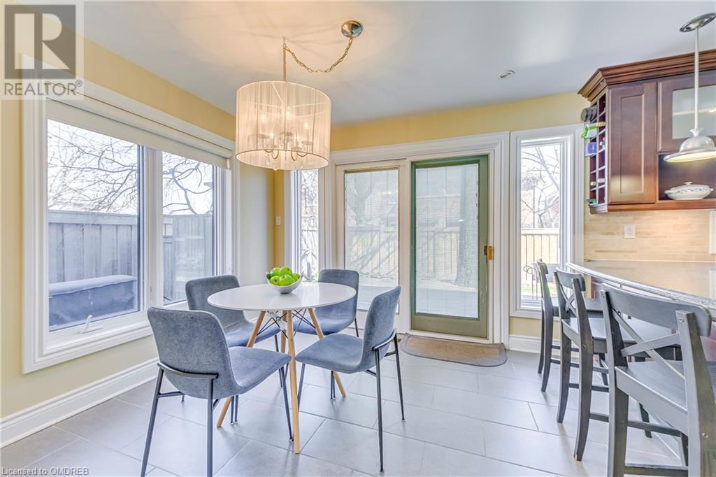 2155 Pineview Drive, Oakville, Ontario  L6H 5M3 - Photo 9 - 40554740