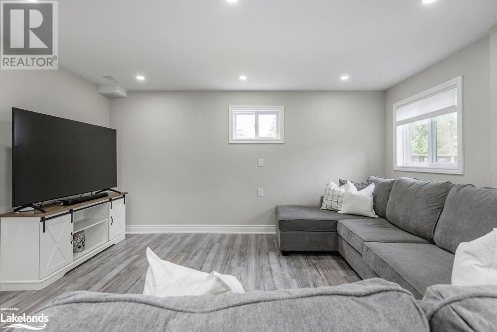 1 Timberland Crescent, Wasaga Beach, Ontario  L9Z 1G7 - Photo 23 - 40562391