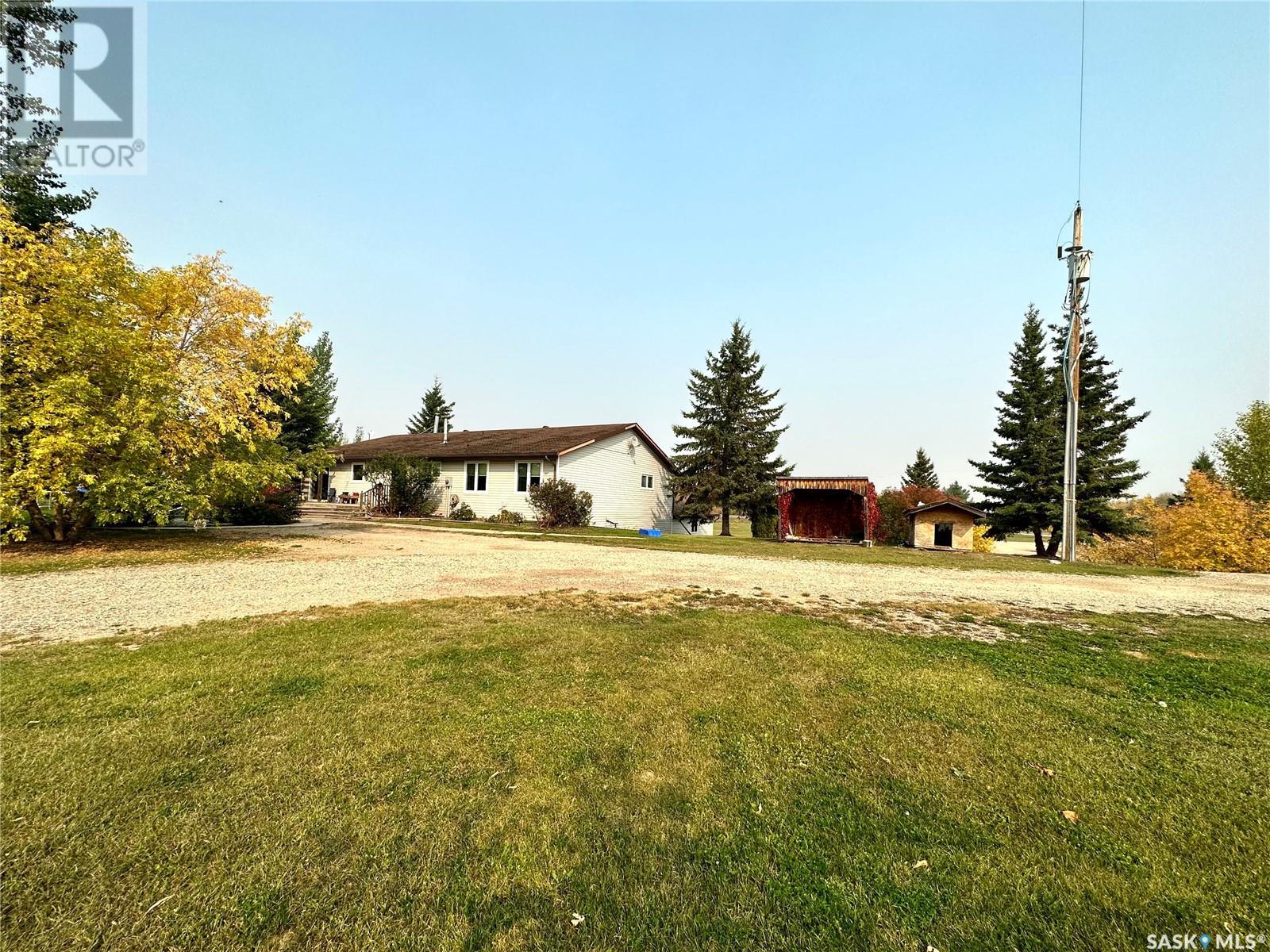 Locke Acreage, Mervin Rm No.499, Saskatchewan  S0M 2Y0 - Photo 2 - SK963063