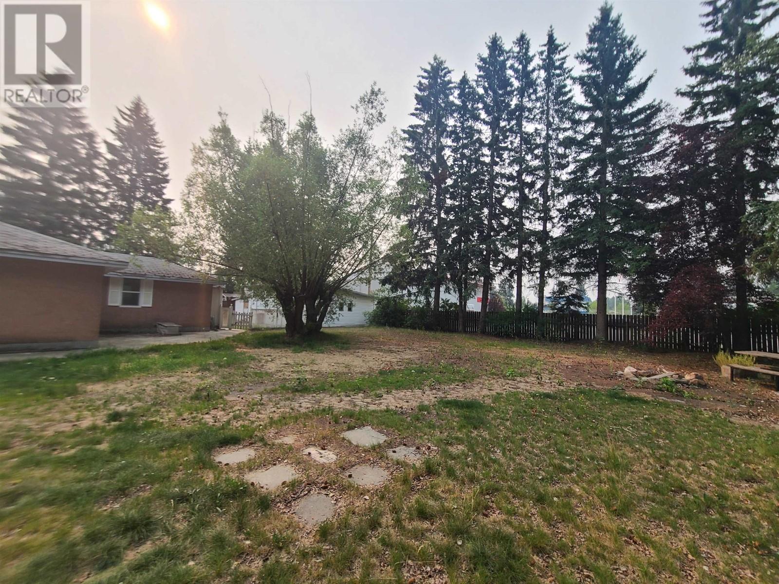 1275 4th Avenue, Valemount, British Columbia  V0E 2Z0 - Photo 17 - R2863442