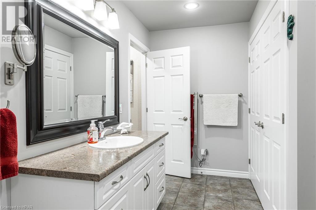 50 Galt Road Unit# 149, Stratford, Ontario  N5A 0B2 - Photo 21 - 40559965