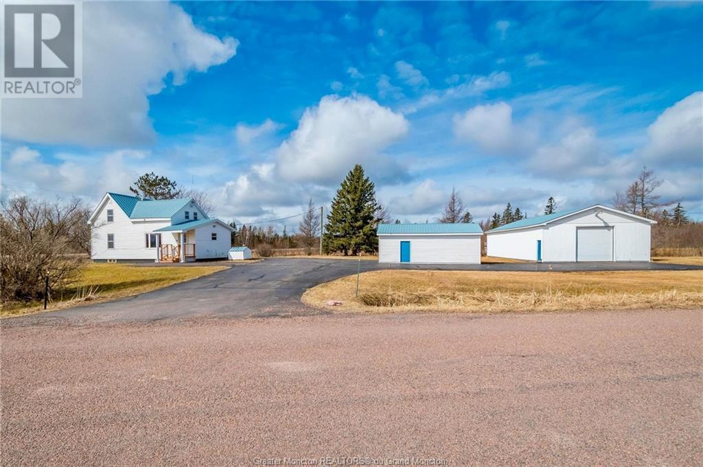 2 Burnside, Port Elgin, New Brunswick  E4L 2J2 - Photo 1 - M158254