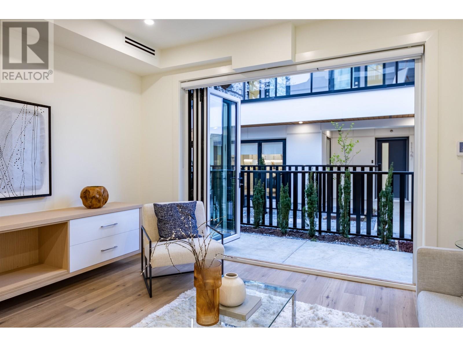 1125 E 15th Avenue, Vancouver, British Columbia  V5T 2S7 - Photo 6 - R2863440