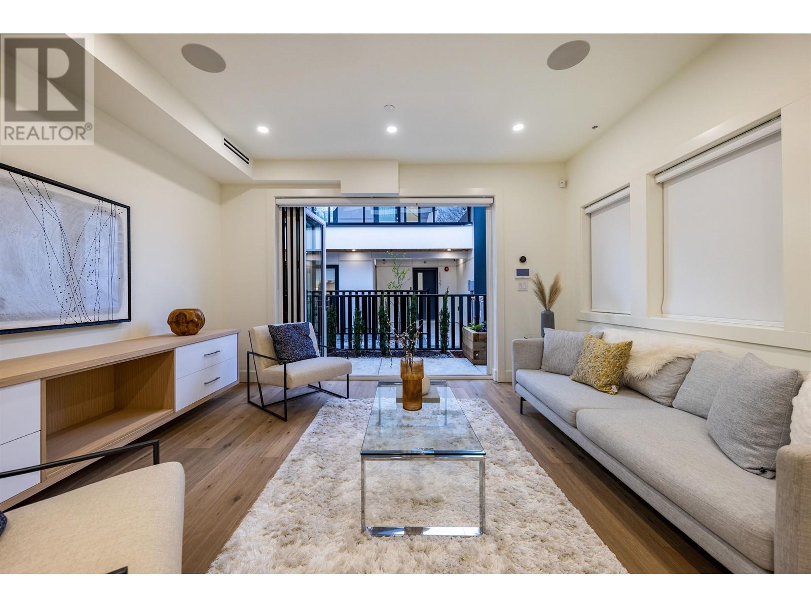 1125 E 15th Avenue, Vancouver, British Columbia  V5T 2S7 - Photo 7 - R2863440