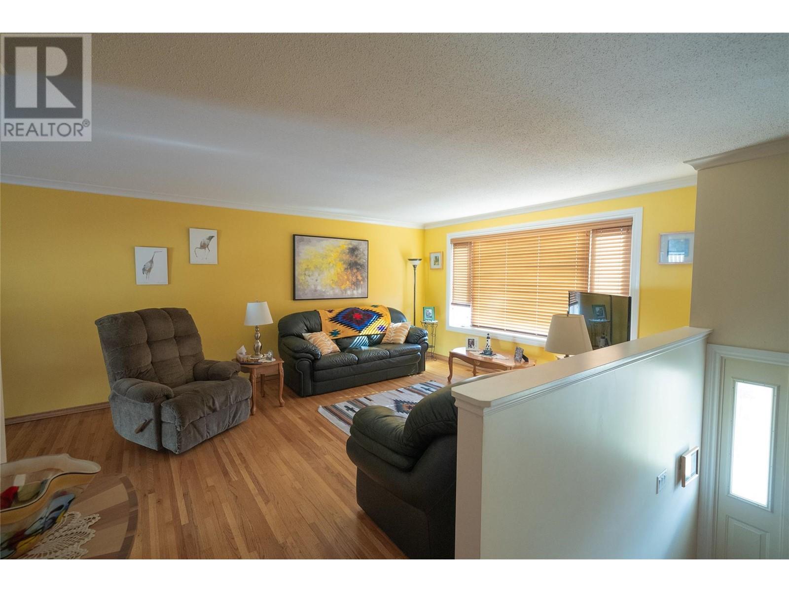 360 Mccurdy Road, Kelowna, British Columbia  V1X 2P3 - Photo 7 - 10306820