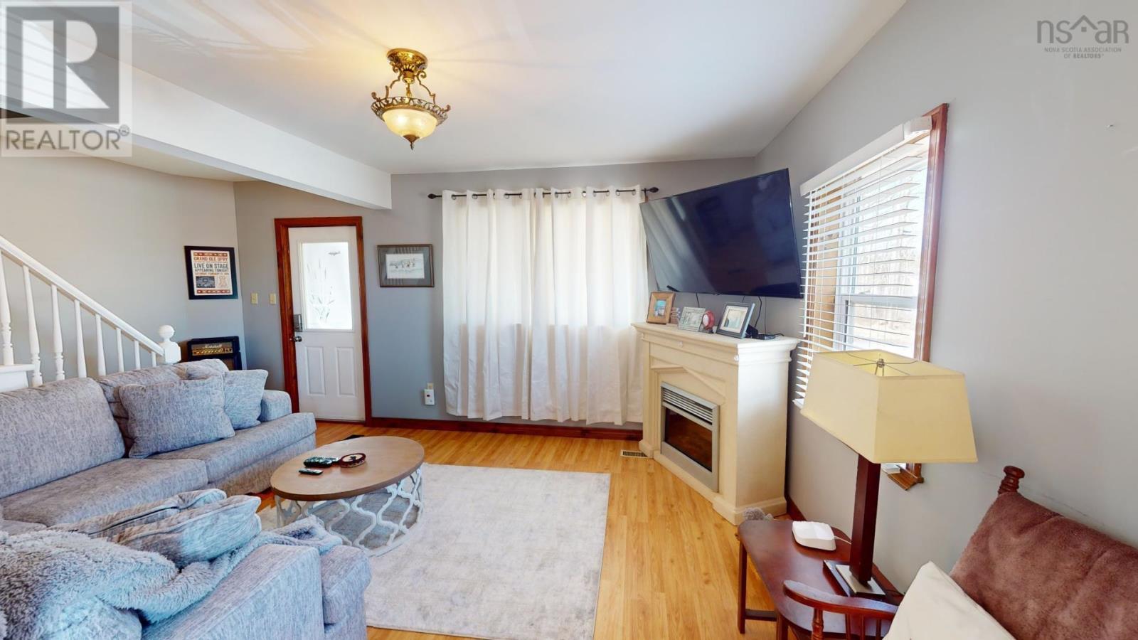 1744 Victoria Street, Westville, Nova Scotia  B0K 2A0 - Photo 3 - 202405586