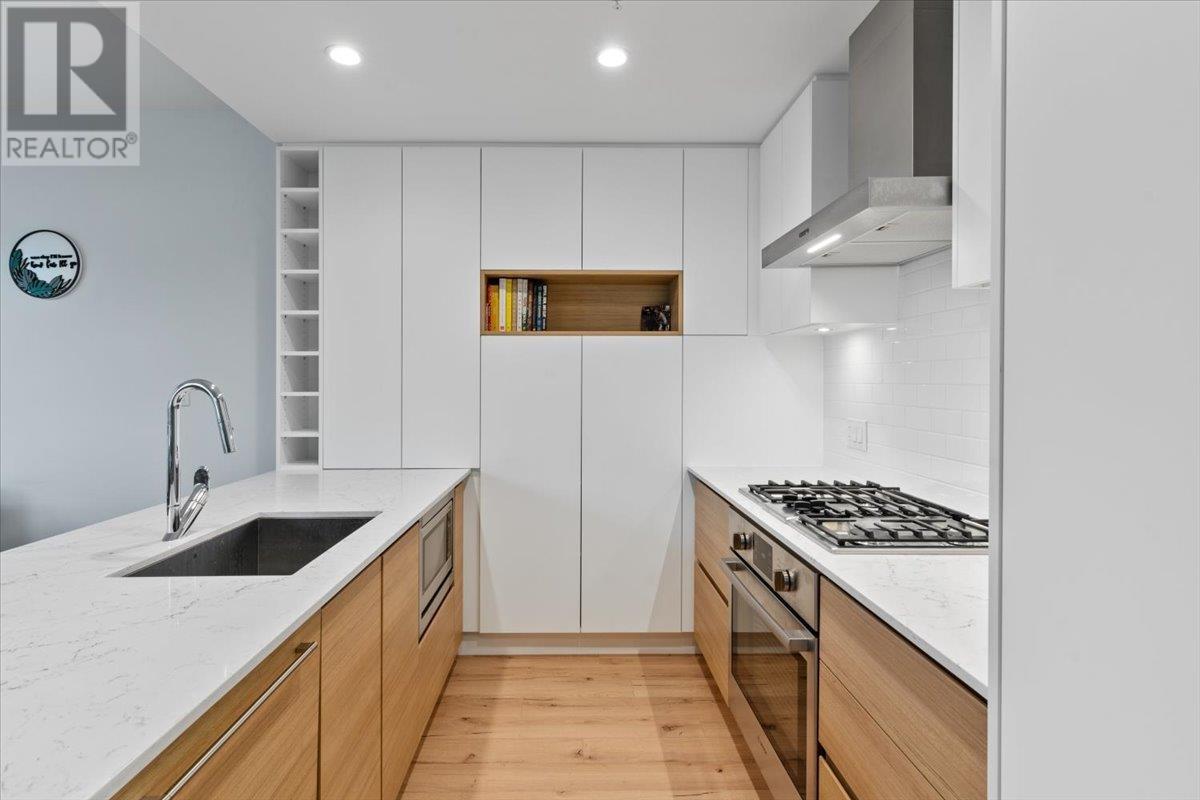 303 3131 Murray Street, Port Moody, British Columbia  V3H 0L9 - Photo 5 - R2863519