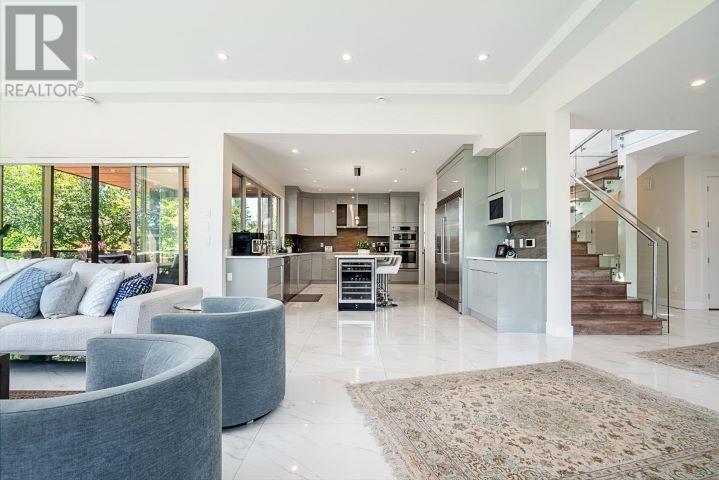 955 Melbourne Avenue, North Vancouver, British Columbia  V7R 1P1 - Photo 9 - R2863516