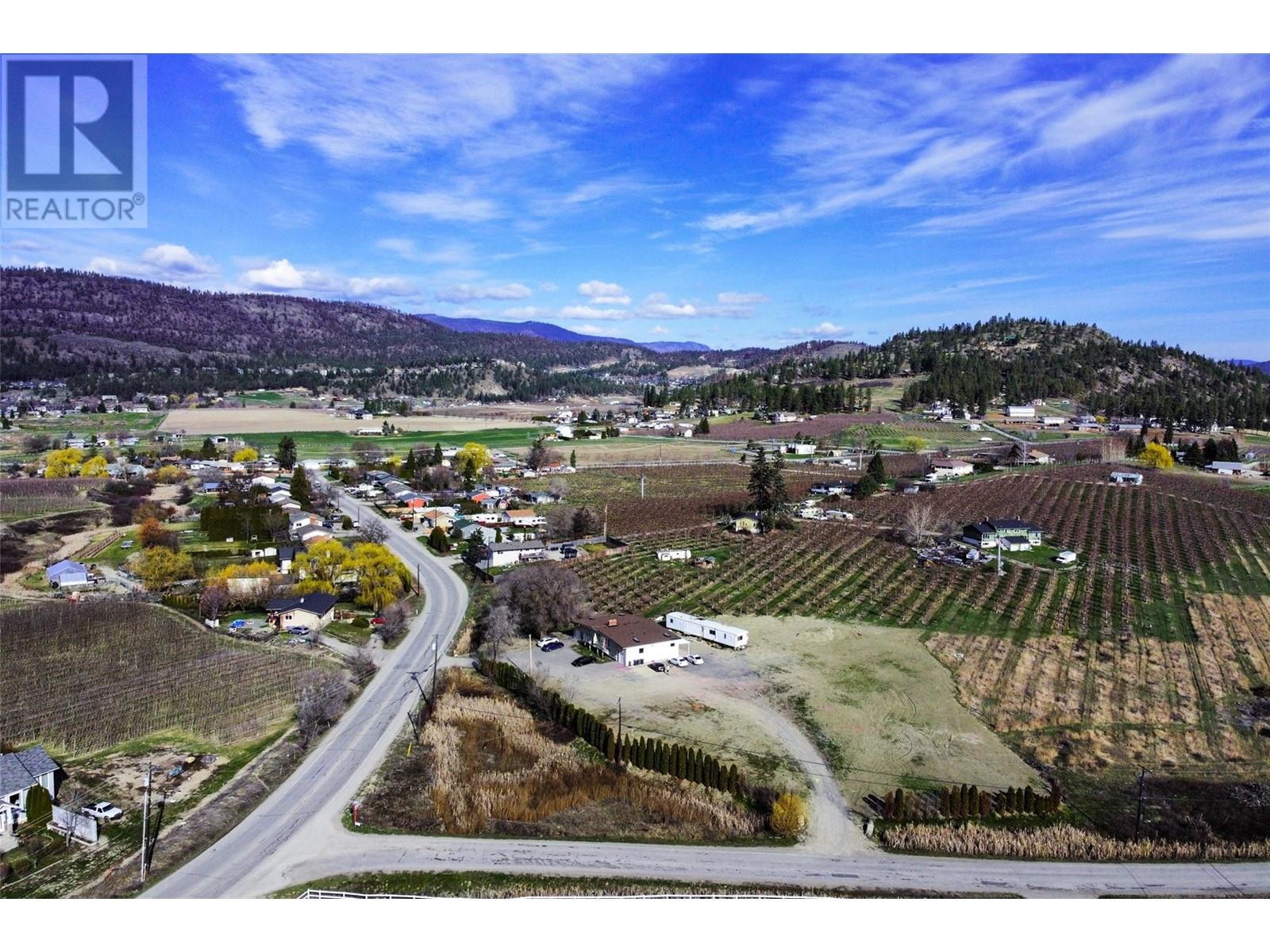 2508-2510 Sexsmith Road Kelowna Photo 4