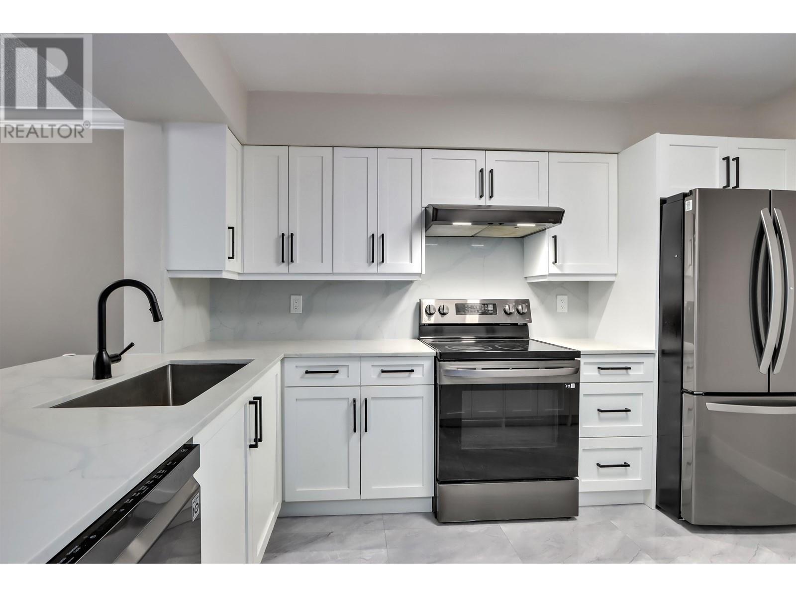 702 6070 Mcmurray Avenue, Burnaby, British Columbia  V5H 4J3 - Photo 11 - R2863550