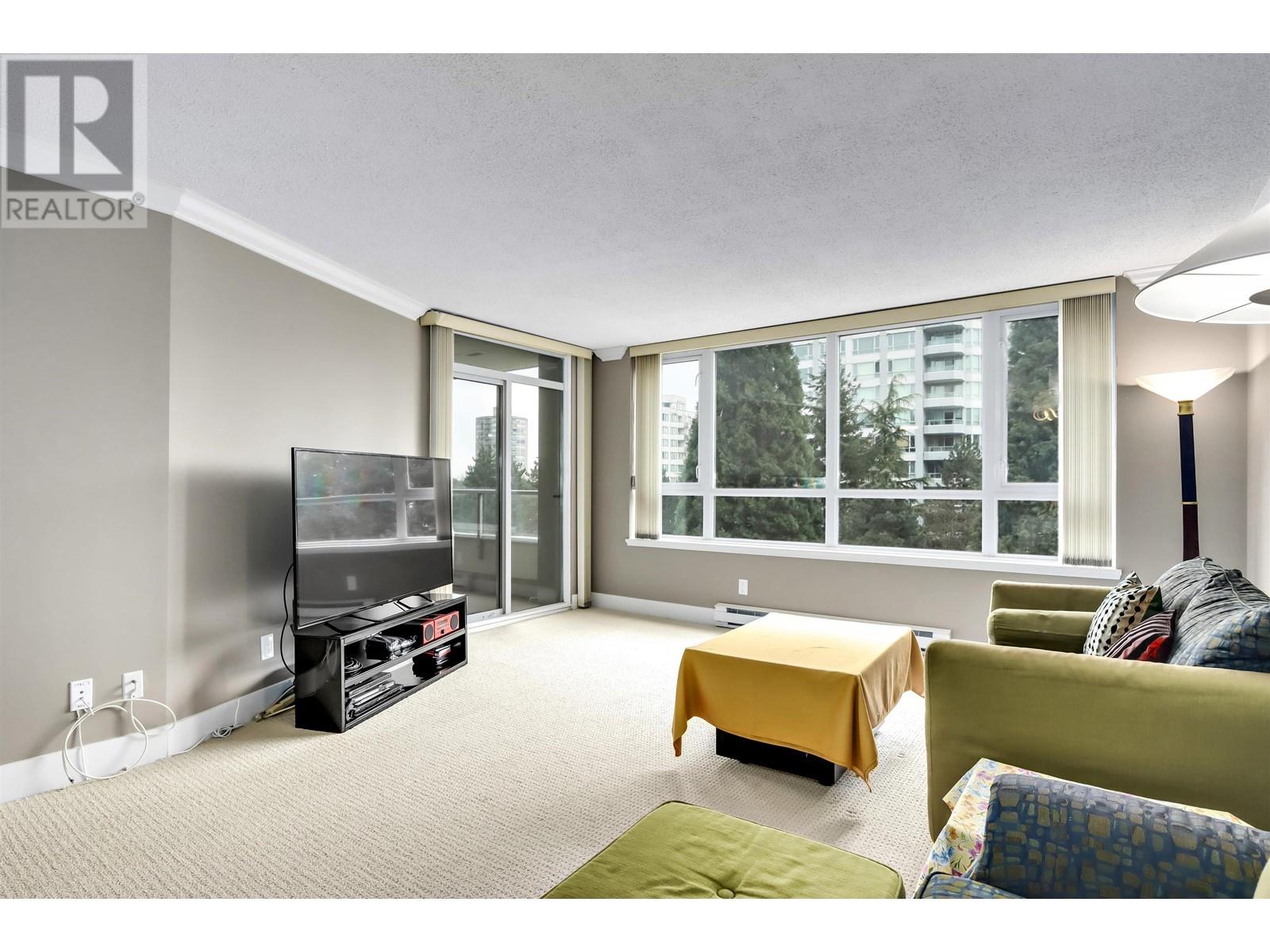 702 6070 Mcmurray Avenue, Burnaby, British Columbia  V5H 4J3 - Photo 5 - R2863550