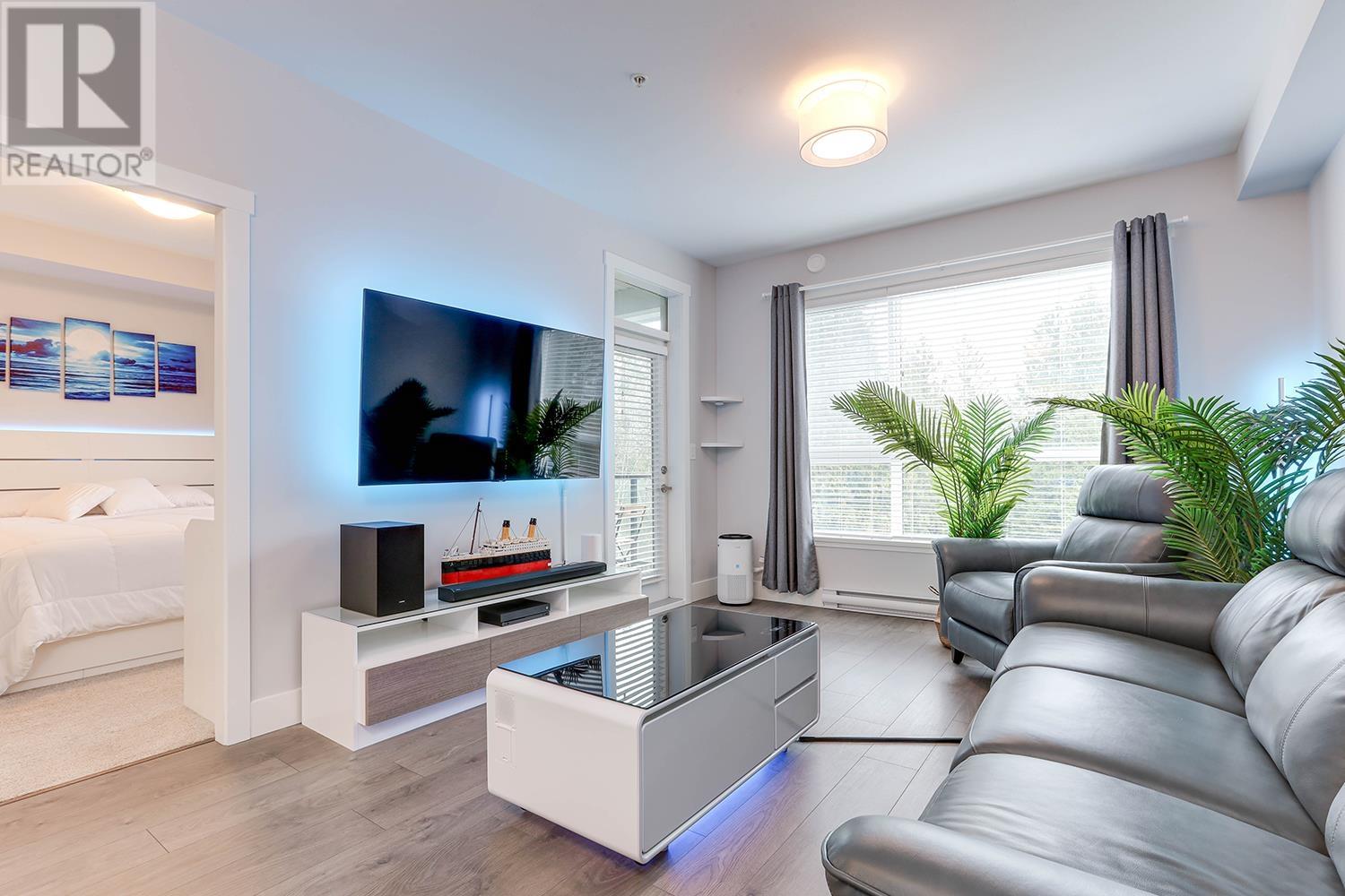 312 22315 122 Avenue, Maple Ridge, British Columbia  V2X 4K7 - Photo 2 - R2863660